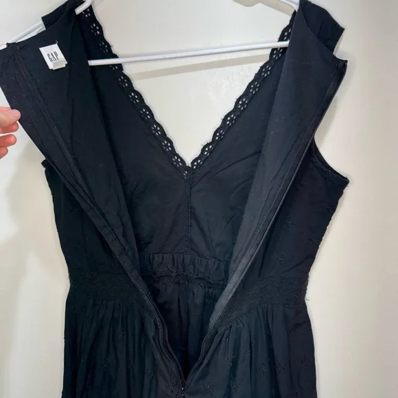 GAP Eyelet Embroidered Midi Dress Petite Size 4 - Picture 9 of 11